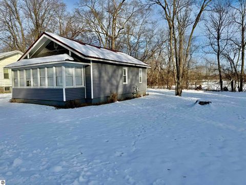 Tiny photo for 1028 Euclid, Alma, MI 48801 (MLS # 1941052)