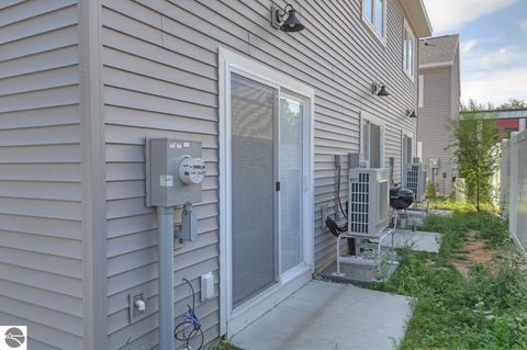 Tiny photo for 1139 E Eighth Street #7, Traverse City, MI 49686 (MLS # 1941301)