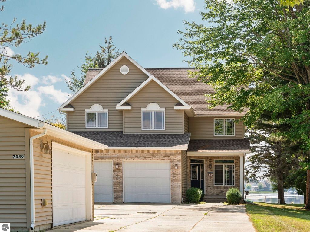 Photo of 7039 W White Birch Avenue, Lake City, MI 49651 (MLS # 1937636)