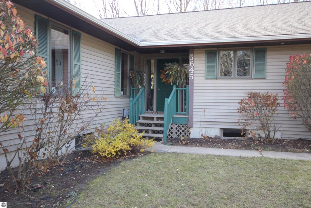 Photo of 5645 Tilton Road, Traverse City, MI 49684 (MLS # 1940556)
