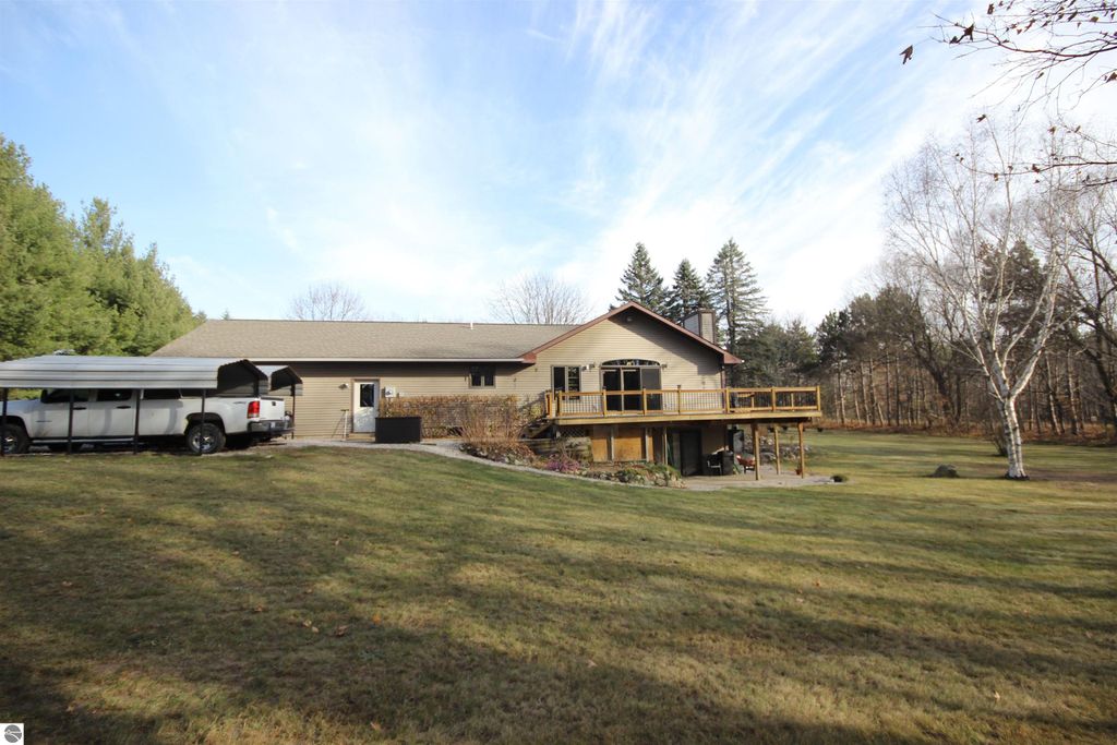 Photo of 5645 Tilton Road, Traverse City, MI 49684 (MLS # 1940556)