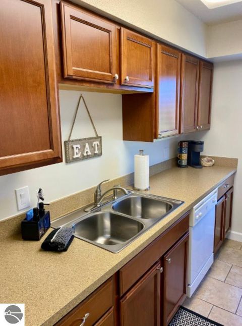 Tiny photo for 5550 Golfview Court, Williamsburg, MI 49690 (MLS # 1940990)