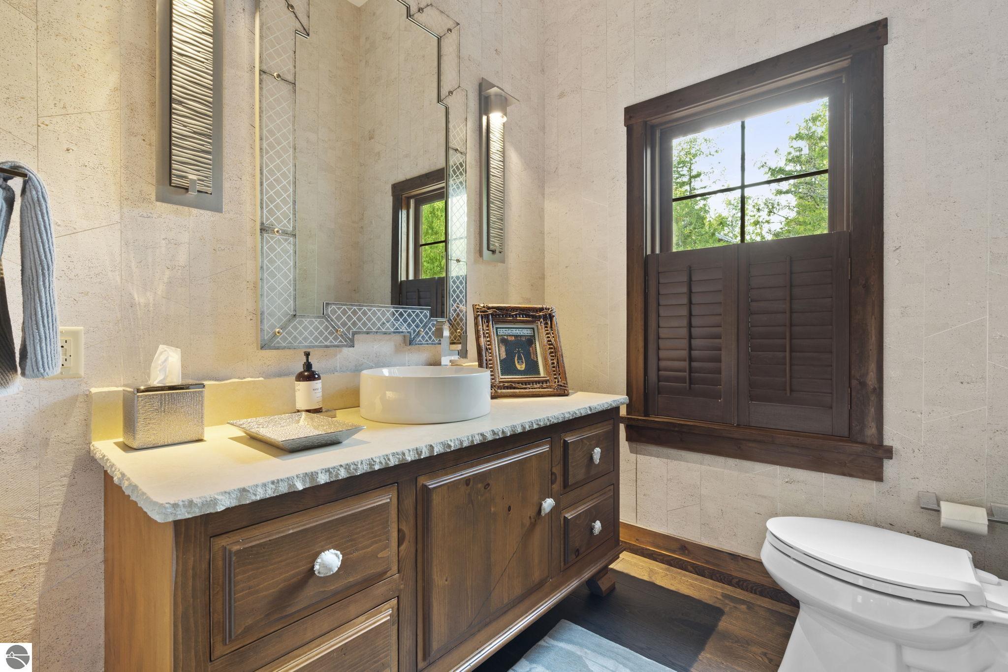 East Jordan, Michigan 49727, United States, 6 Bedrooms Bedrooms, ,6 BathroomsBathrooms,Residential,Active,181006