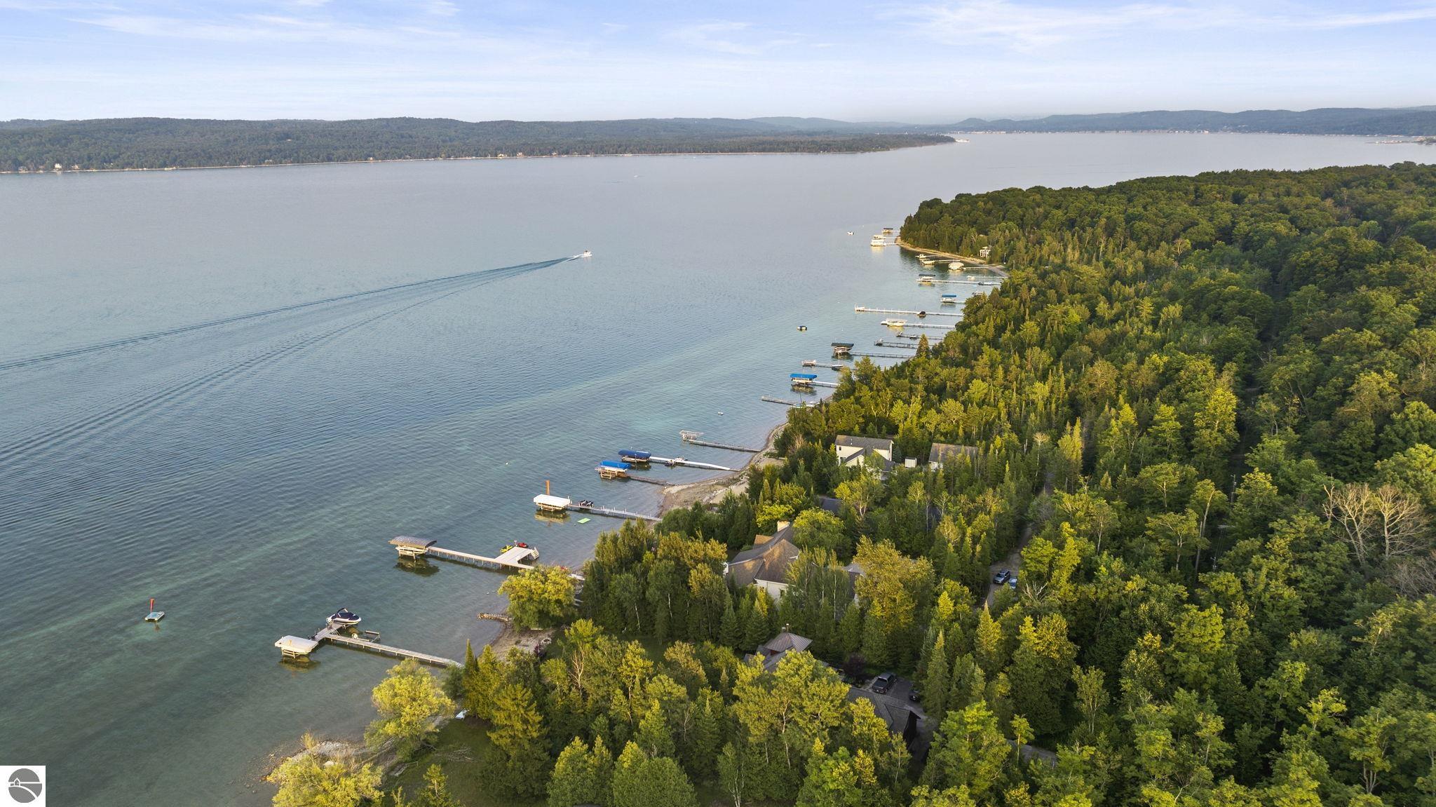 East Jordan, Michigan 49727, United States, 6 Bedrooms Bedrooms, ,6 BathroomsBathrooms,Residential,Active,181006