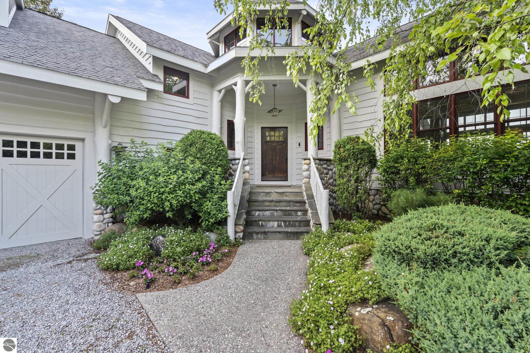 East Jordan, Michigan 49727, United States, 6 Bedrooms Bedrooms, ,6 BathroomsBathrooms,Residential,Active,181006