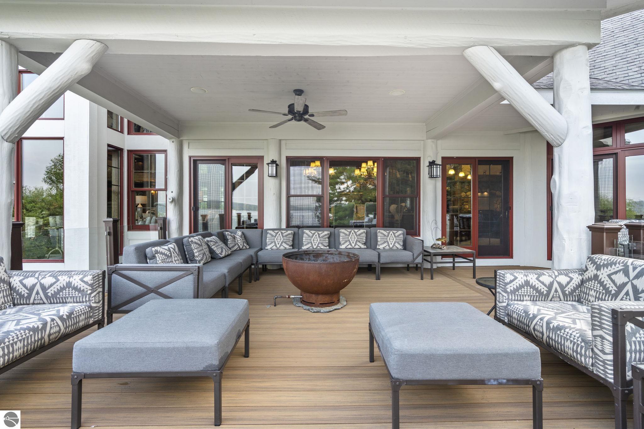 East Jordan, Michigan 49727, United States, 6 Bedrooms Bedrooms, ,6 BathroomsBathrooms,Residential,Active,181006