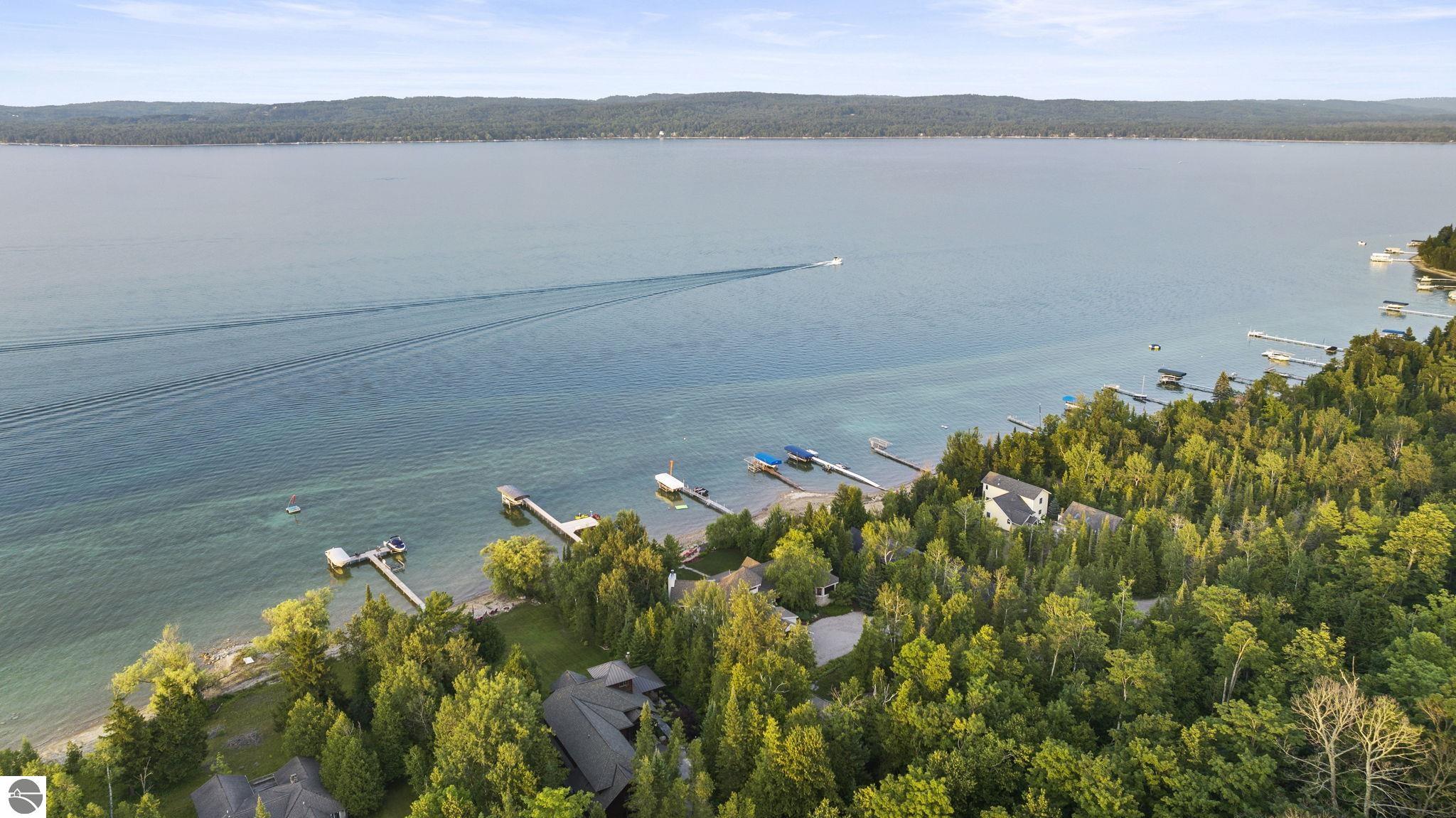 East Jordan, Michigan 49727, United States, 6 Bedrooms Bedrooms, ,6 BathroomsBathrooms,Residential,Active,181006