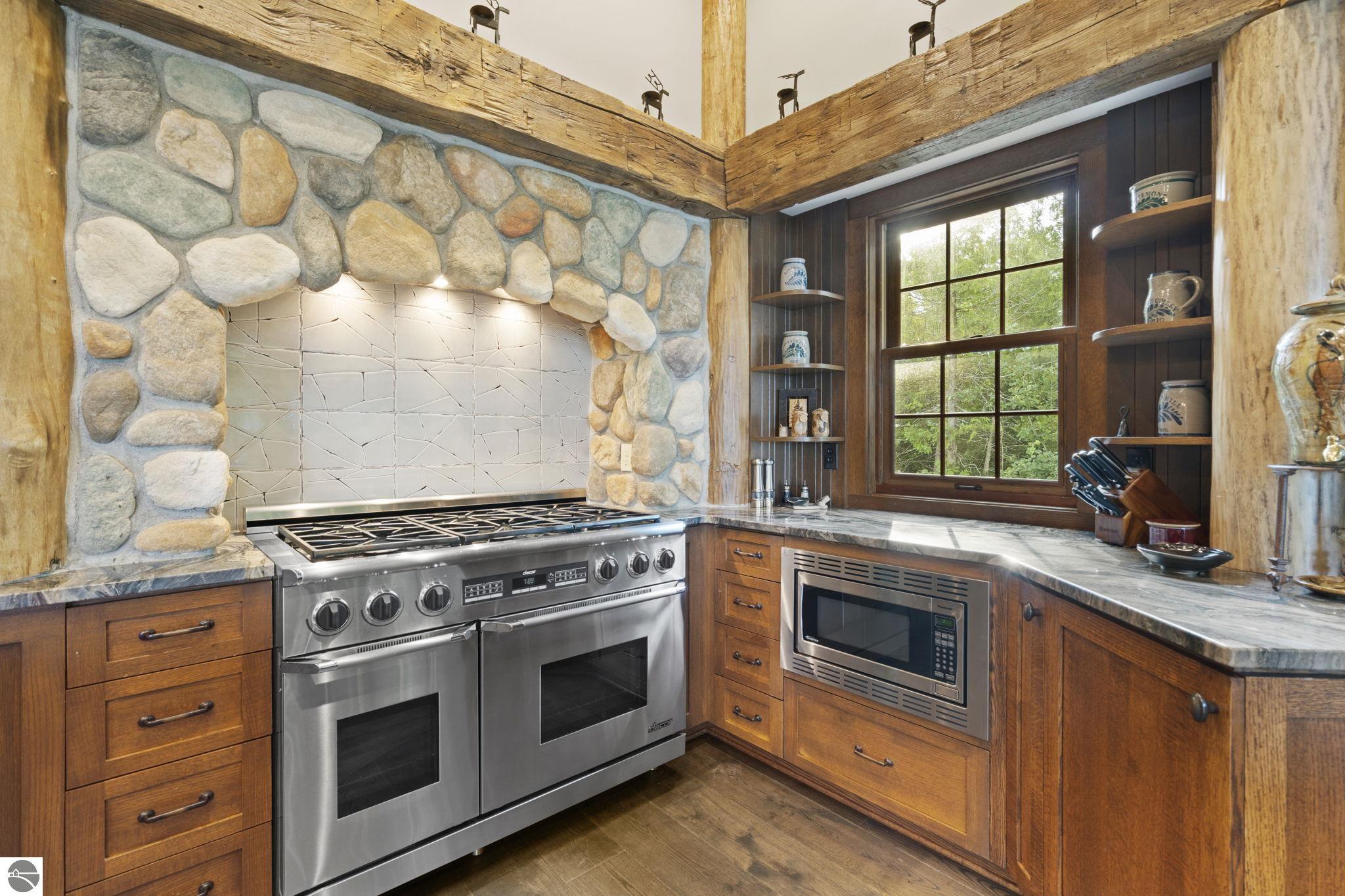 East Jordan, Michigan 49727, United States, 6 Bedrooms Bedrooms, ,6 BathroomsBathrooms,Residential,Active,181006