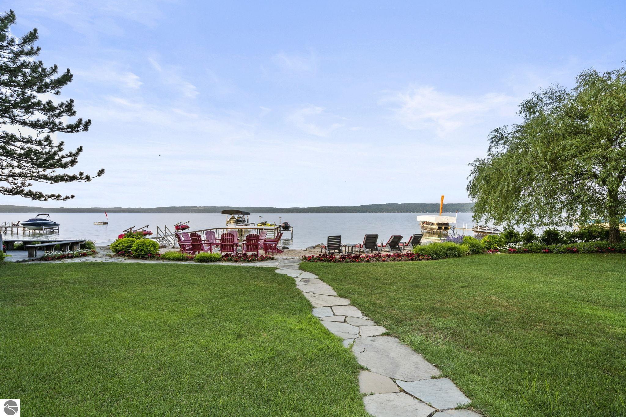 East Jordan, Michigan 49727, United States, 6 Bedrooms Bedrooms, ,6 BathroomsBathrooms,Residential,Active,181006