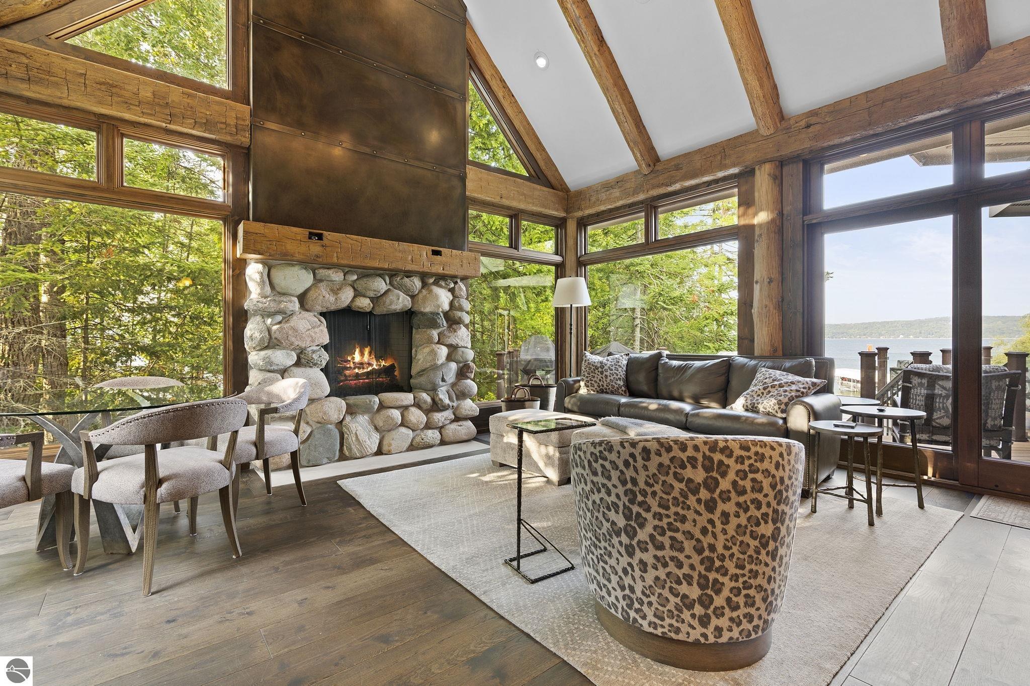 East Jordan, Michigan 49727, United States, 6 Bedrooms Bedrooms, ,6 BathroomsBathrooms,Residential,Active,181006