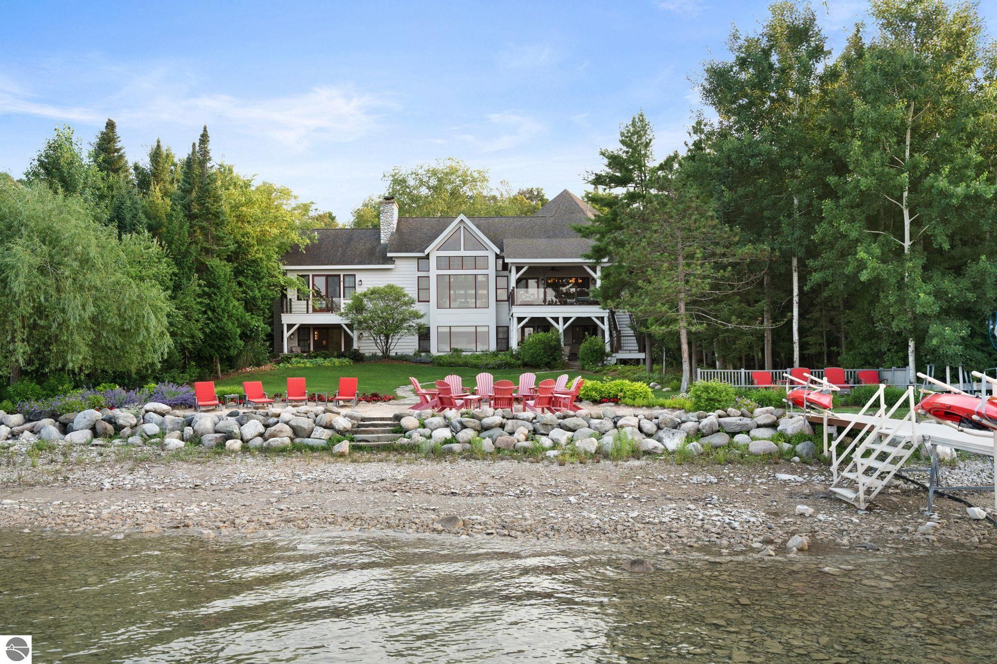 East Jordan, Michigan 49727, United States, 6 Bedrooms Bedrooms, ,6 BathroomsBathrooms,Residential,Active,181006