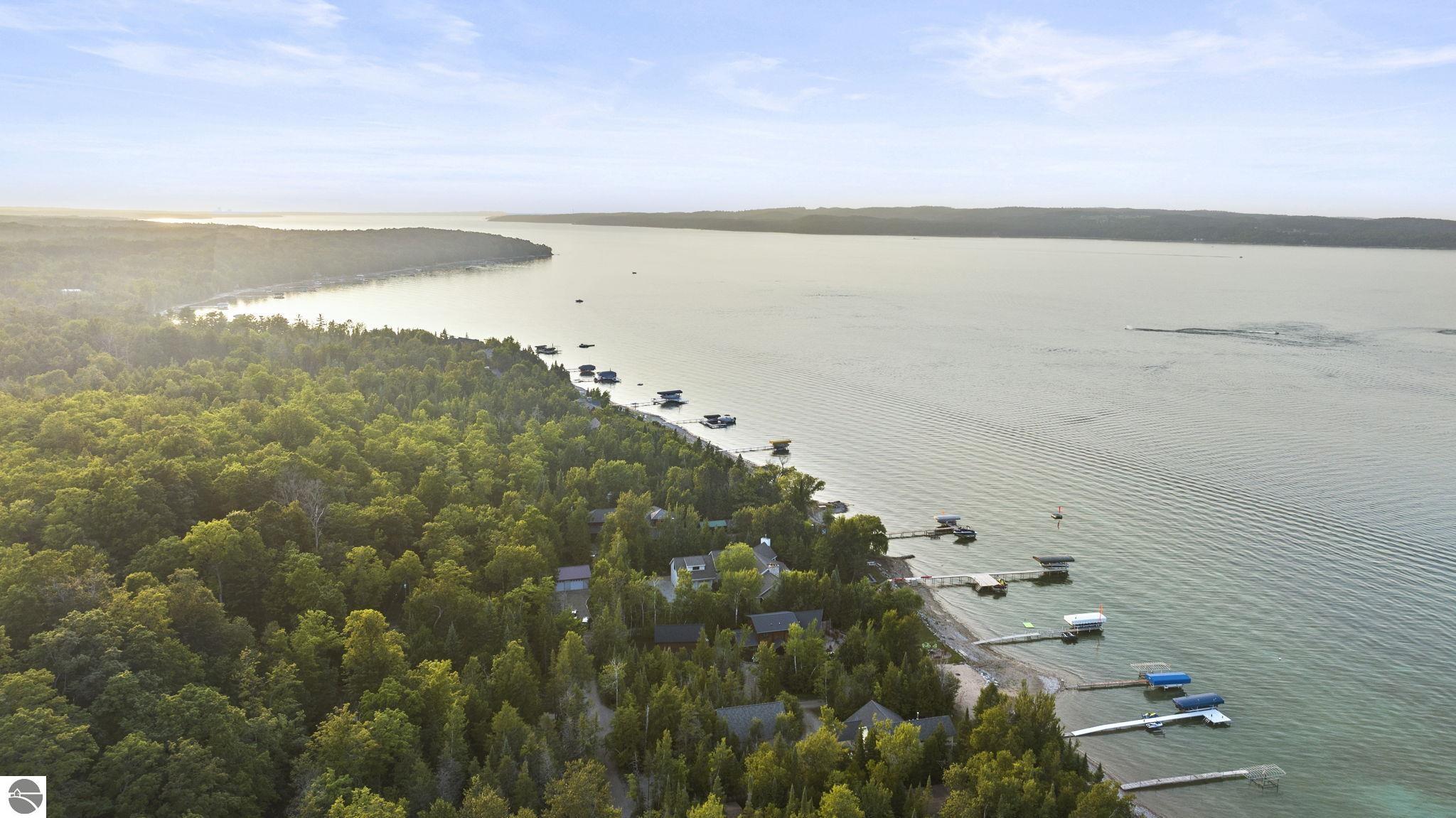 East Jordan, Michigan 49727, United States, 6 Bedrooms Bedrooms, ,6 BathroomsBathrooms,Residential,Active,181006