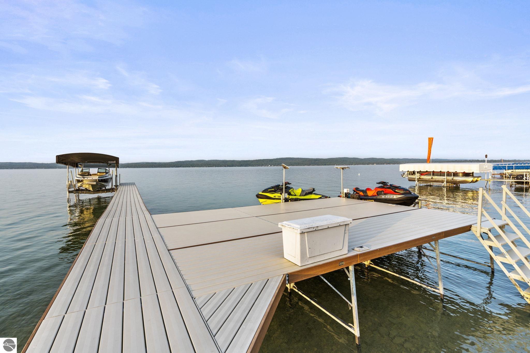 East Jordan, Michigan 49727, United States, 6 Bedrooms Bedrooms, ,6 BathroomsBathrooms,Residential,Active,181006