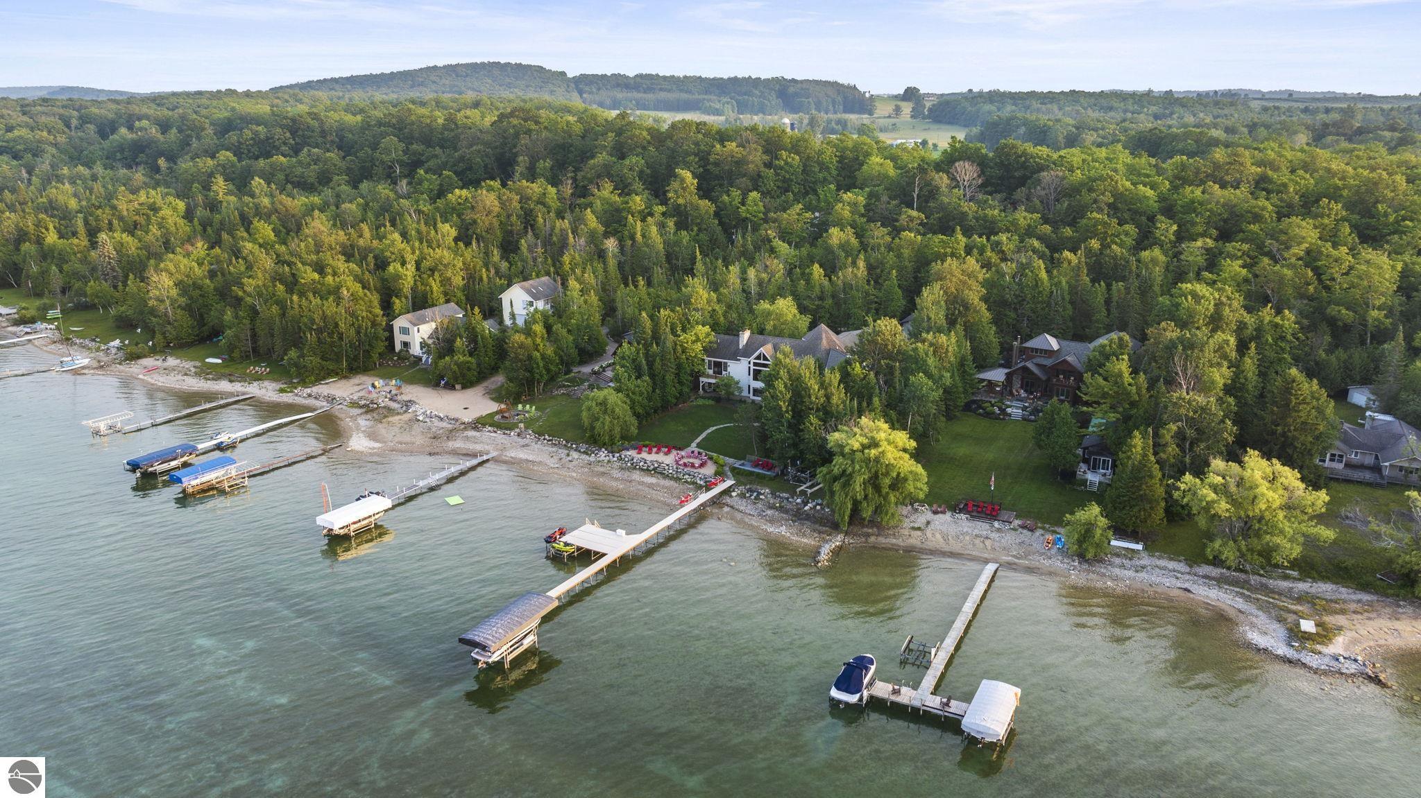 East Jordan, Michigan 49727, United States, 6 Bedrooms Bedrooms, ,6 BathroomsBathrooms,Residential,Active,181006