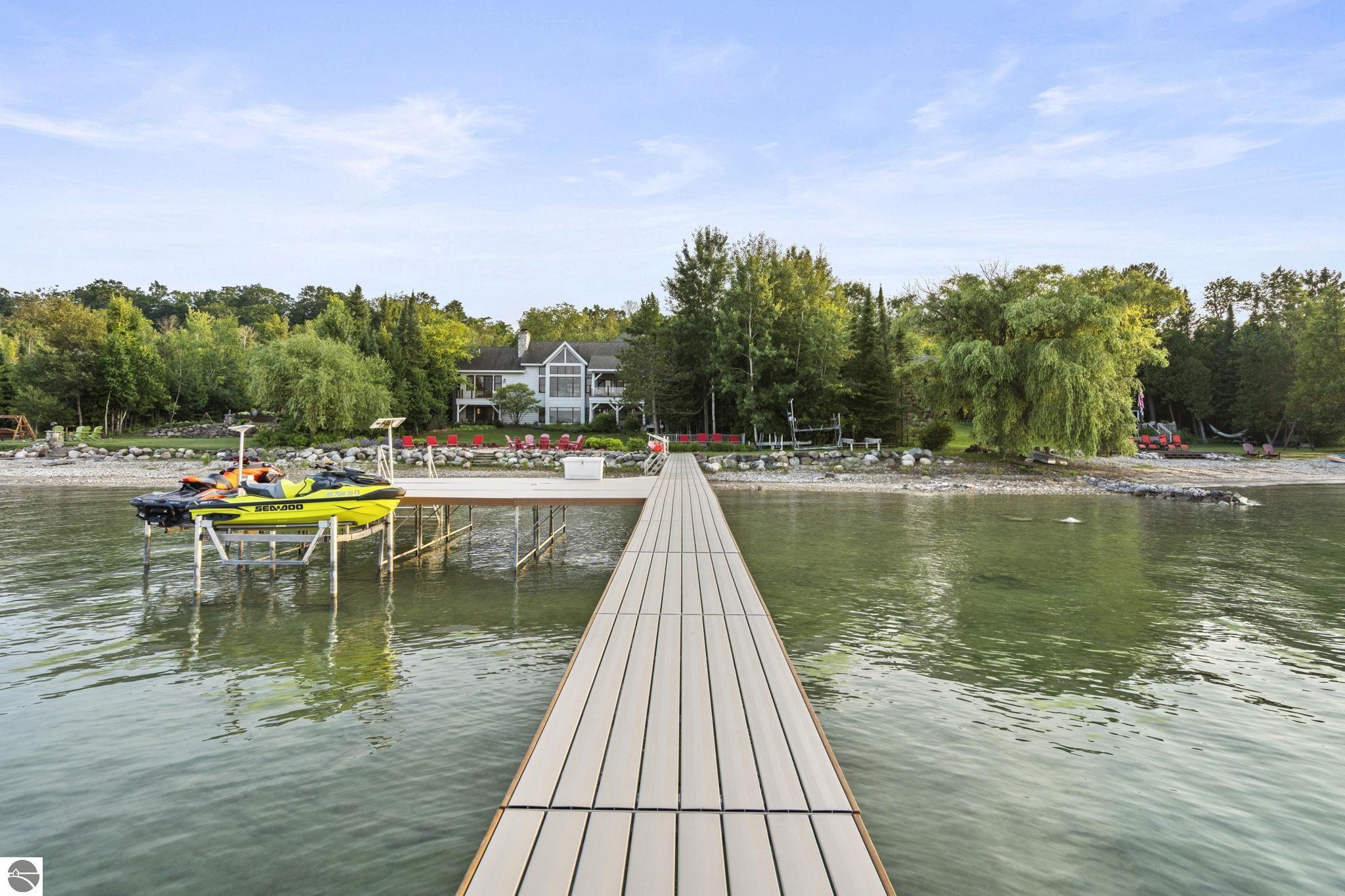 East Jordan, Michigan 49727, United States, 6 Bedrooms Bedrooms, ,6 BathroomsBathrooms,Residential,Active,181006