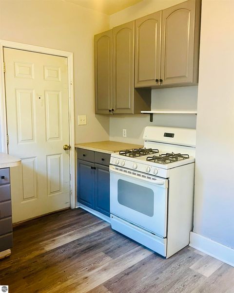 Tiny photo for 748 Marquette Avenue, Muskegon, MI 49442 (MLS # 1940176)