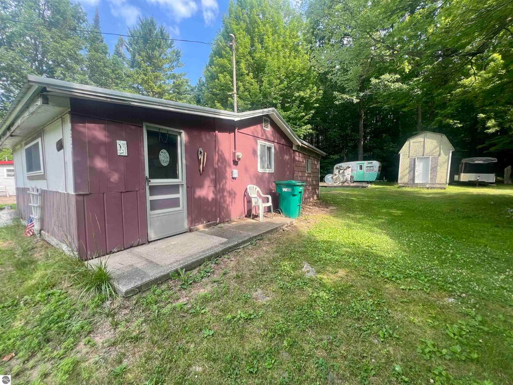 Photo of 5237 Hamilton Road, Harrison, MI 48625 (MLS # 1936554)