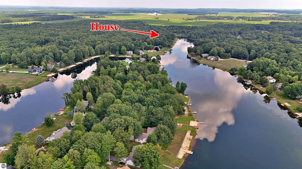 Photo of 8800 Longview Drive, Canadian Lakes, MI 49346 (MLS # 1937360)