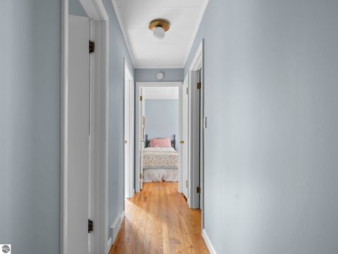 Tiny photo for 624 Eastwood Avenue, Traverse City, MI 49686 (MLS # 1939810)