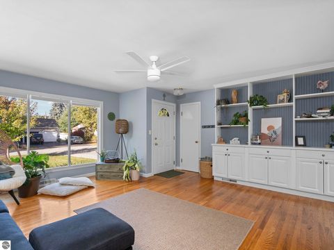 Tiny photo for 624 Eastwood Avenue, Traverse City, MI 49686 (MLS # 1939810)