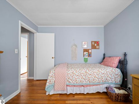 Tiny photo for 624 Eastwood Avenue, Traverse City, MI 49686 (MLS # 1939810)