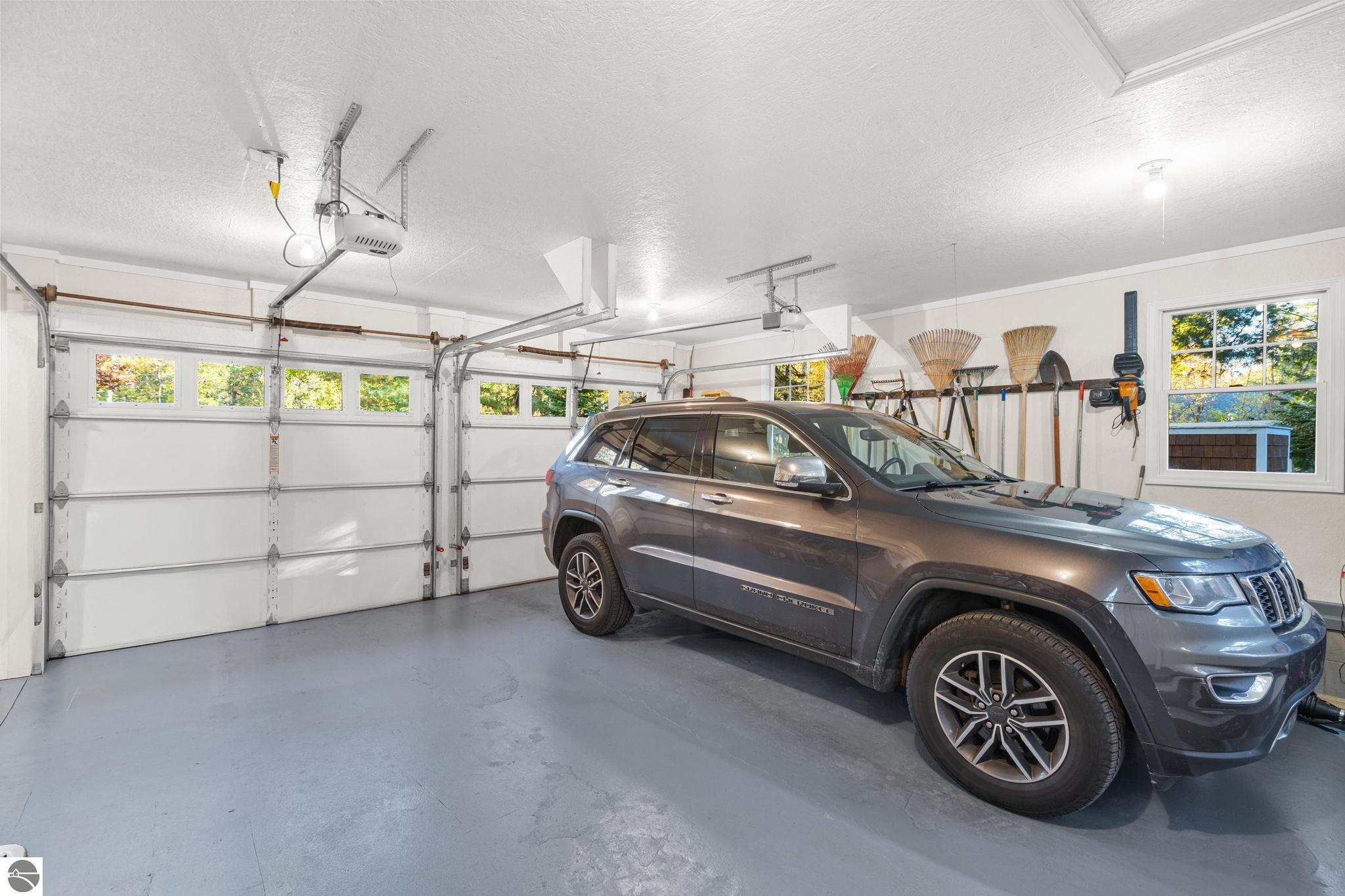 Charlevoix, Michigan 49720, United States, 4 Bedrooms Bedrooms, ,2 BathroomsBathrooms,Residential,Active,235671