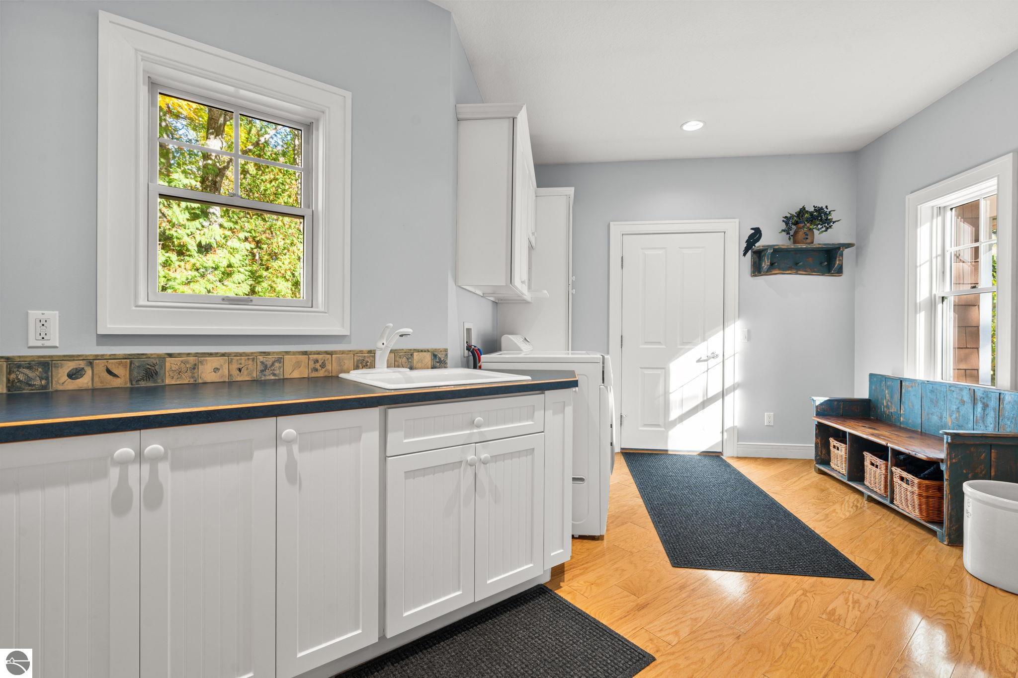 Charlevoix, Michigan 49720, United States, 4 Bedrooms Bedrooms, ,2 BathroomsBathrooms,Residential,Active,235671