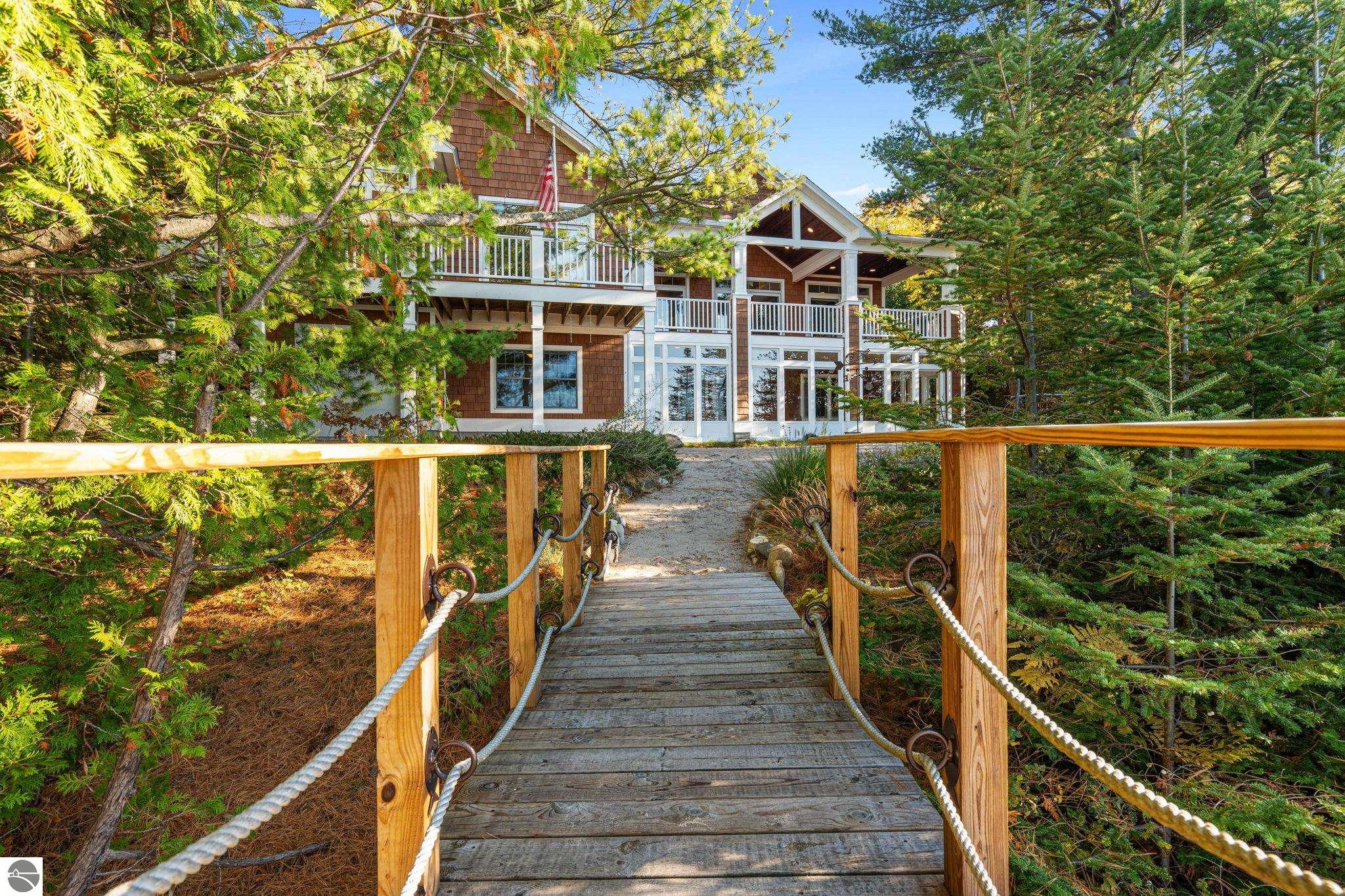 Charlevoix, Michigan 49720, United States, 4 Bedrooms Bedrooms, ,2 BathroomsBathrooms,Residential,Active,235671