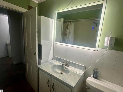 Tiny photo for 518 Bond Street, Cadillac, MI 49601 (MLS # 1939974)