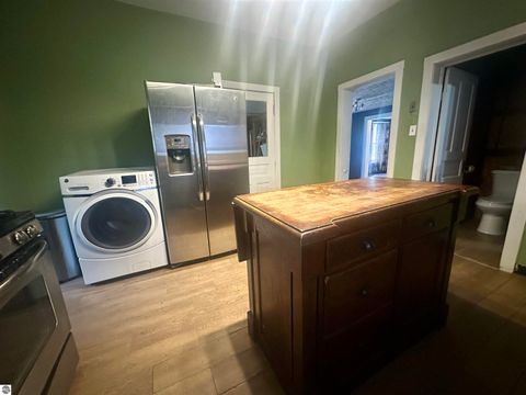 Tiny photo for 518 Bond Street, Cadillac, MI 49601 (MLS # 1939974)