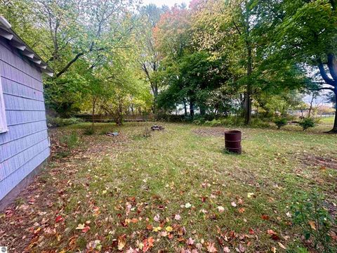Tiny photo for 518 Bond Street, Cadillac, MI 49601 (MLS # 1939974)