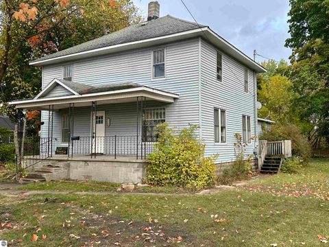 Tiny photo for 518 Bond Street, Cadillac, MI 49601 (MLS # 1939974)