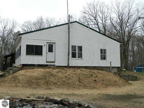 Tiny photo for 5651 E Haskell Lake Road, Harrison, MI 48625 (MLS # 1933552)
