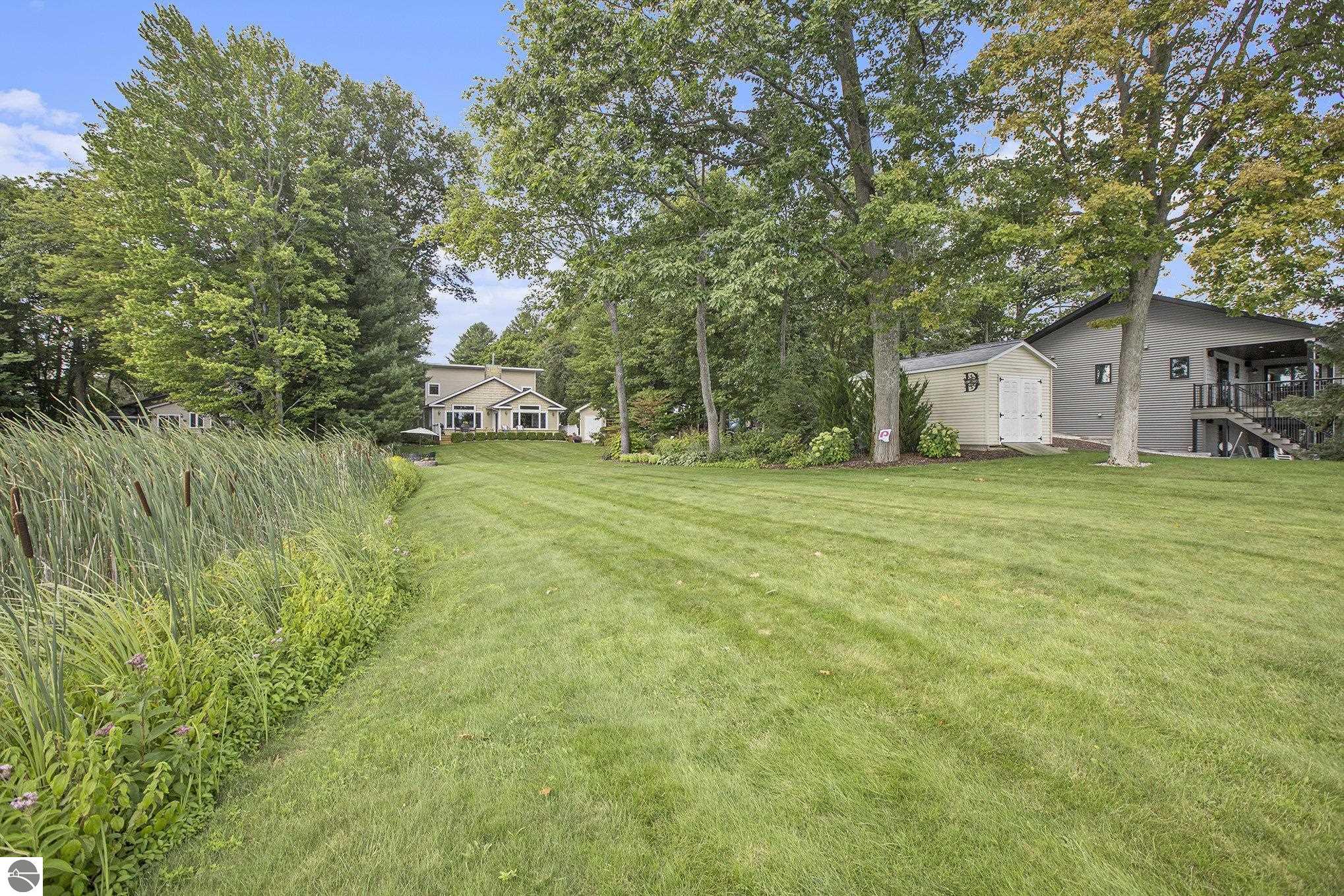 Interlochen, Michigan 49643, United States, 4 Bedrooms Bedrooms, ,2 BathroomsBathrooms,Residential,Pending,207079