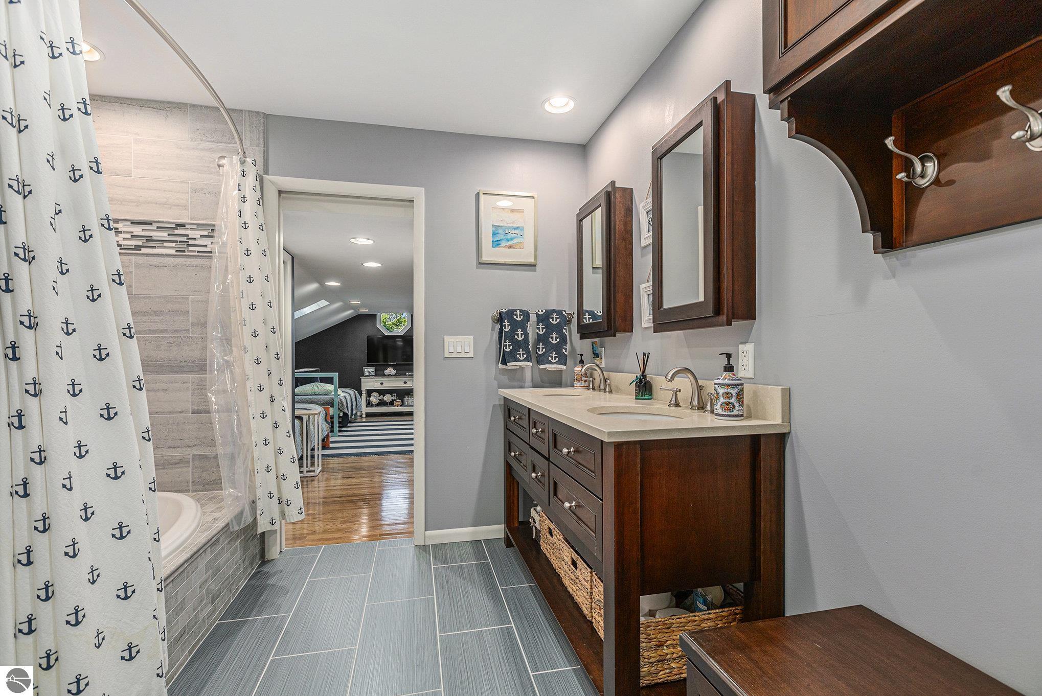 Interlochen, Michigan 49643, United States, 4 Bedrooms Bedrooms, ,2 BathroomsBathrooms,Residential,Pending,207079