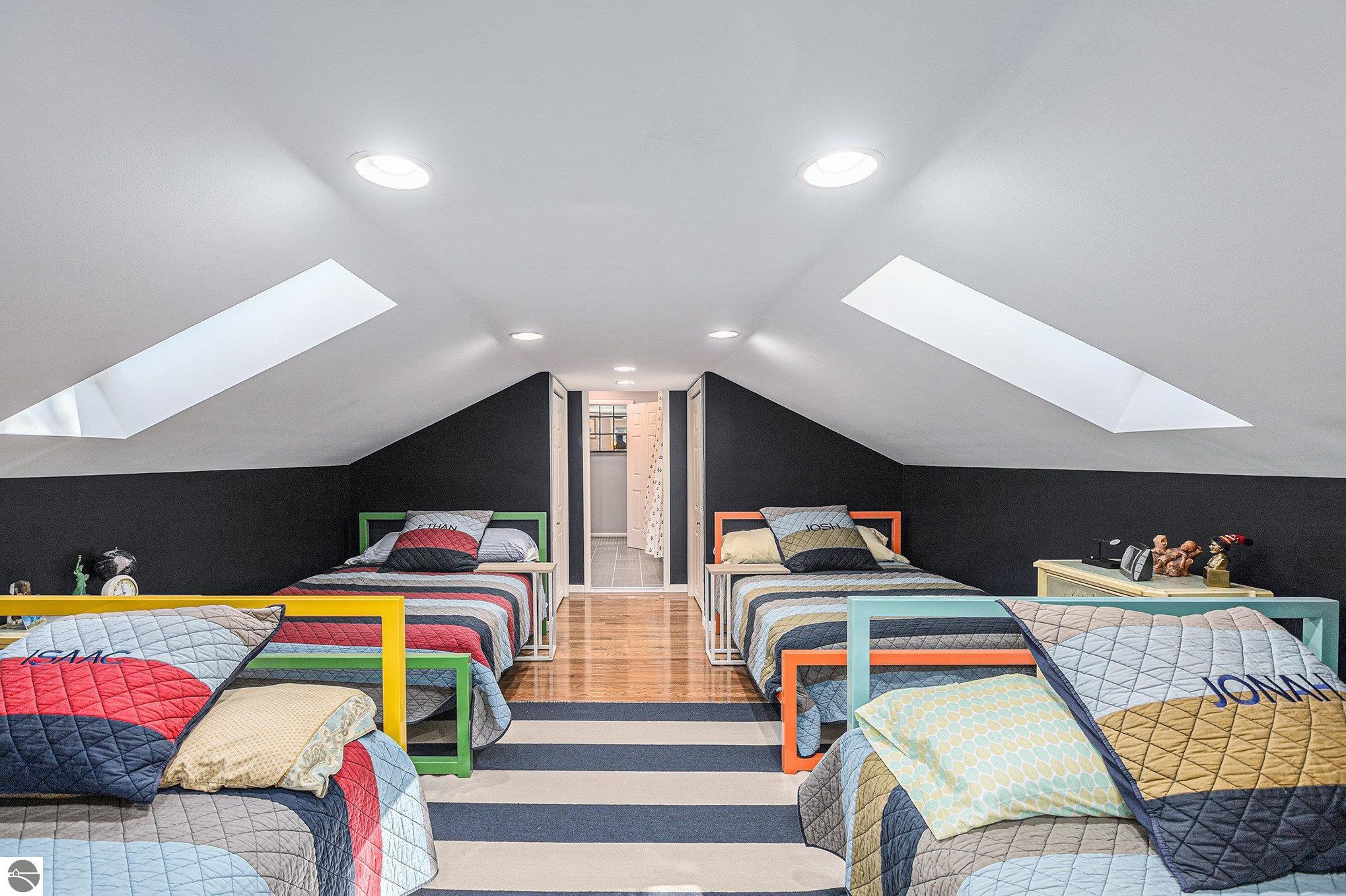 Interlochen, Michigan 49643, United States, 4 Bedrooms Bedrooms, ,2 BathroomsBathrooms,Residential,Pending,207079