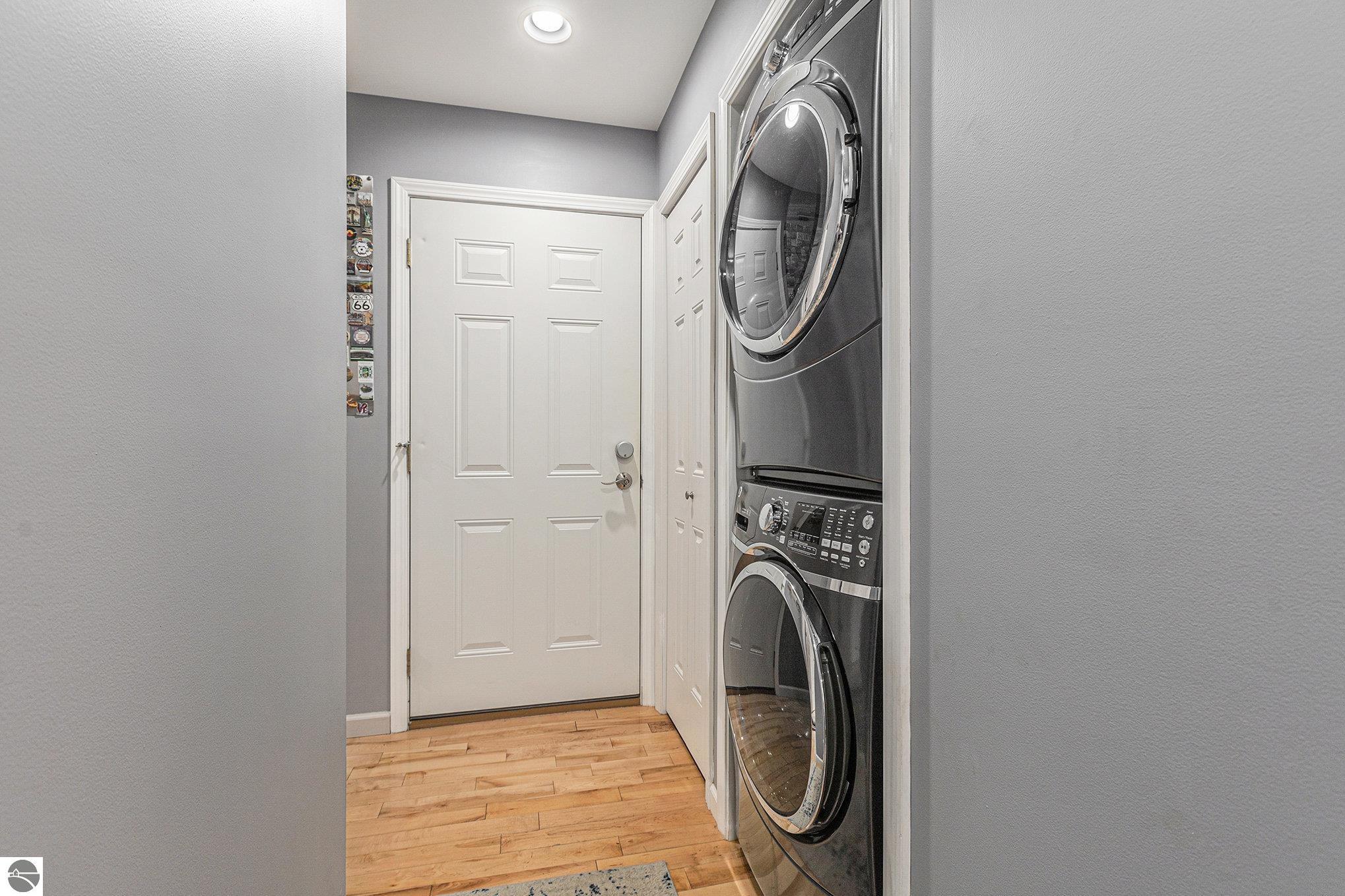 Interlochen, Michigan 49643, United States, 4 Bedrooms Bedrooms, ,2 BathroomsBathrooms,Residential,Pending,207079