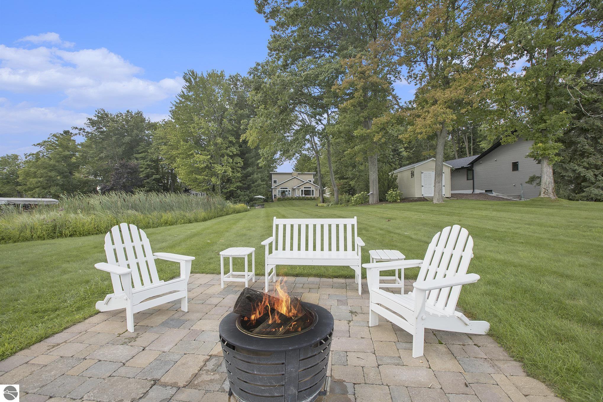 Interlochen, Michigan 49643, United States, 4 Bedrooms Bedrooms, ,2 BathroomsBathrooms,Residential,Pending,207079