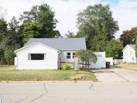 Photo of 311 Union Street, St Louis, MI 48880 (MLS # 1939491)