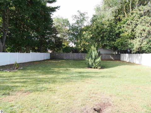 Tiny photo for 311 Union Street, St Louis, MI 48880 (MLS # 1939491)