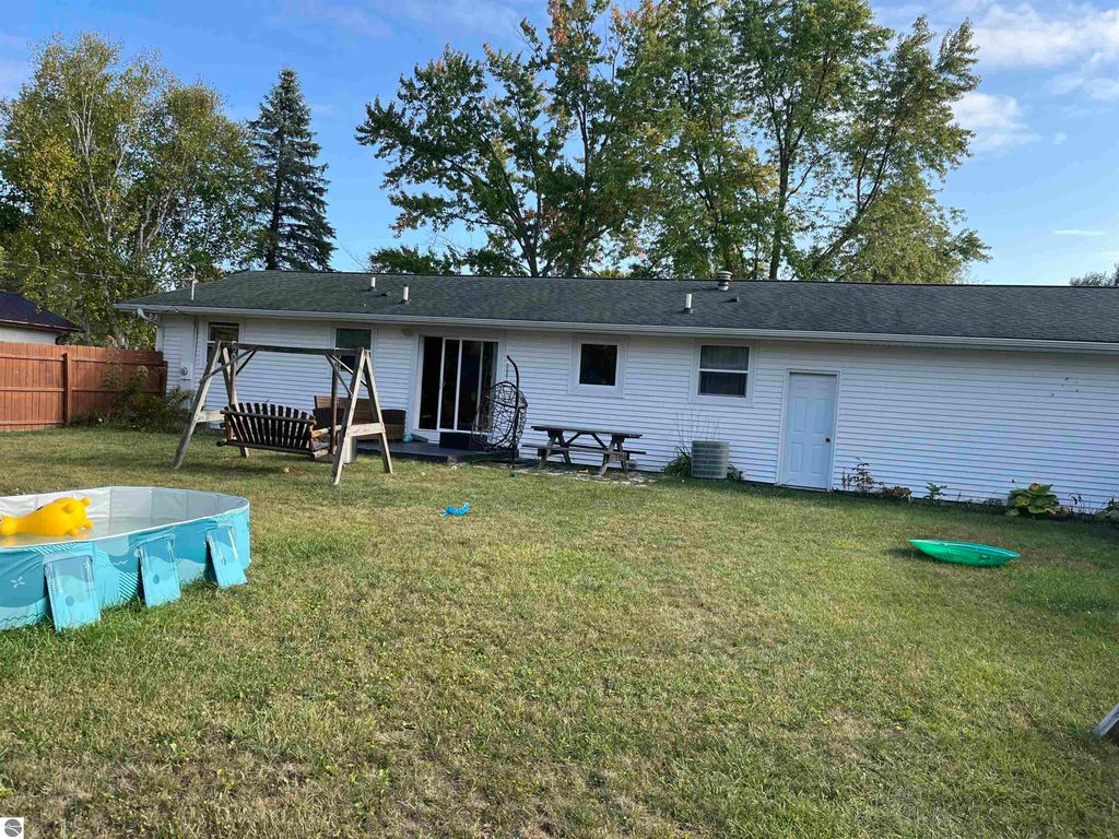 Photo of 517 Cherry, Standish, MI 48658 (MLS # 1938835)