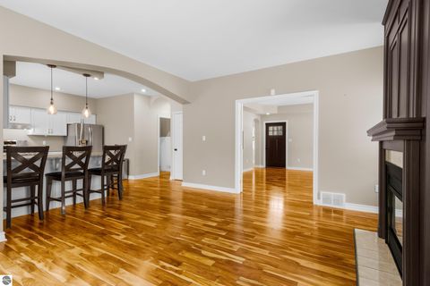 Tiny photo for 5432 Ravenhurst Drive, Traverse City, MI 49685 (MLS # 1940507)