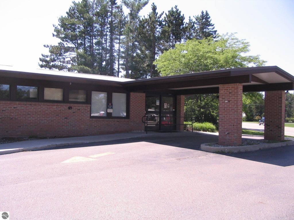 Photo of 1010 W North Down River Road, Grayling, MI 49738 (MLS # 1937034)