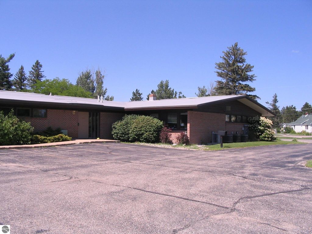 Photo of 1010 W North Down River Road, Grayling, MI 49738 (MLS # 1937034)