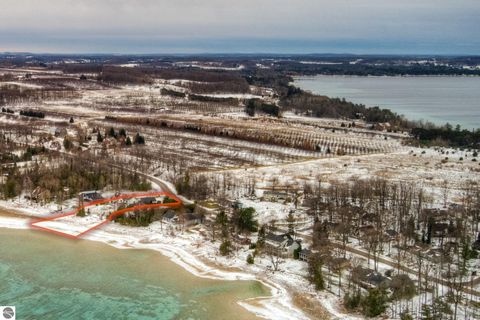 Tiny photo for 340 N Nanagosa Trail, Suttons Bay, MI 49682 (MLS # 1941366)