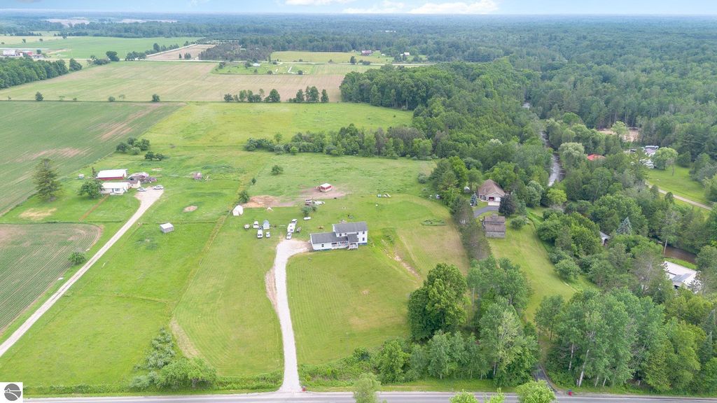 Photo of 4861 Carpenter Road, Tawas City, MI 48763 (MLS # 1935607)