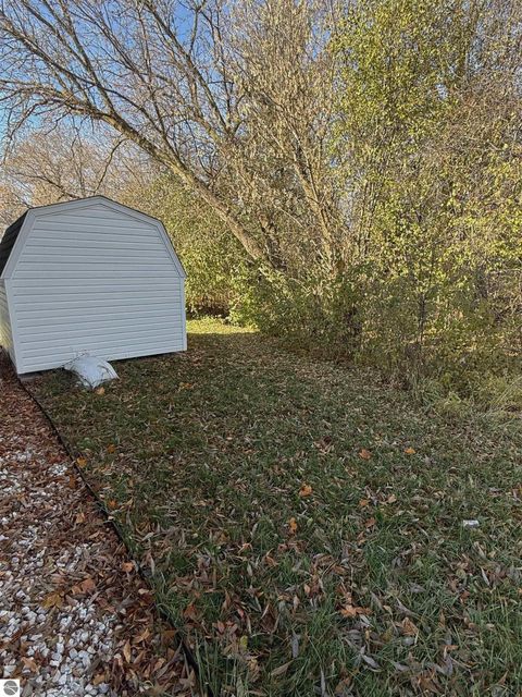 Tiny photo for 1032 Pebble Creek, Mt Pleasant, MI 48858 (MLS # 1940740)