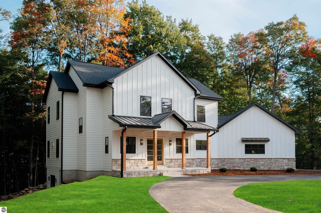 Photo of 8293 E Boca Vista Trail, Traverse City, MI 49684 (MLS # 1939295)