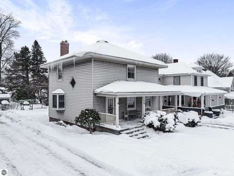 Tiny photo for 754 E Division Street, Cadillac, MI 49601 (MLS # 1941177)