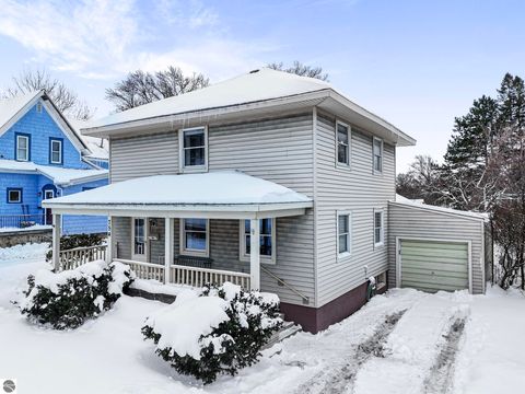 Photo of 754 E Division Street, Cadillac, MI 49601 (MLS # 1941177)